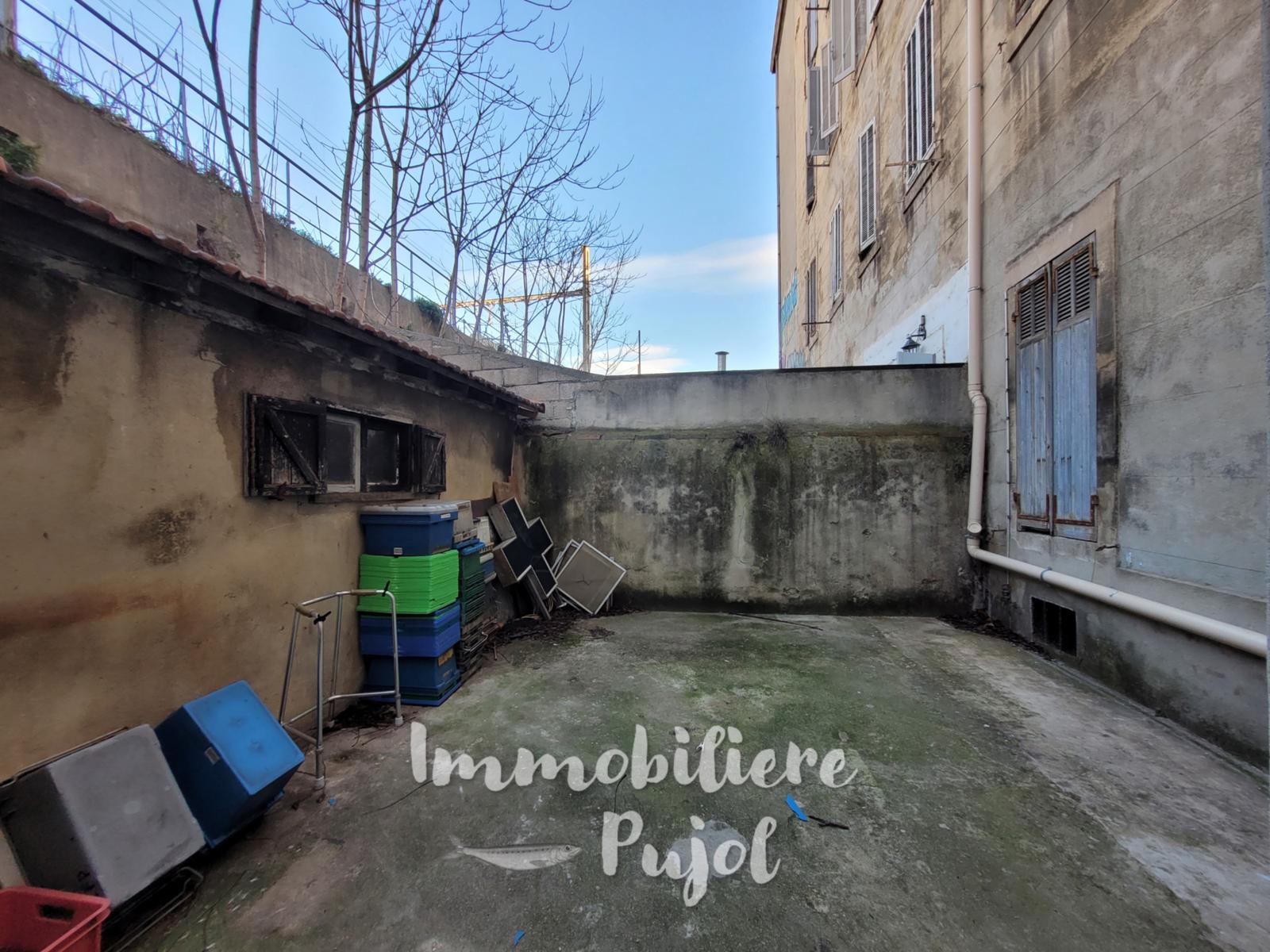 Local à vendre à Marseille – photo 8