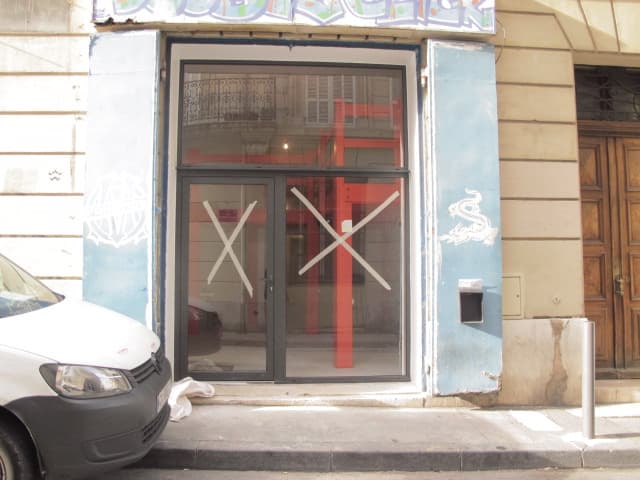 Local commercial 0 pi&egrave;ce à louer – photo 1