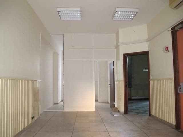 Bureaux 6 pi&egrave;ces à vendre – photo 4