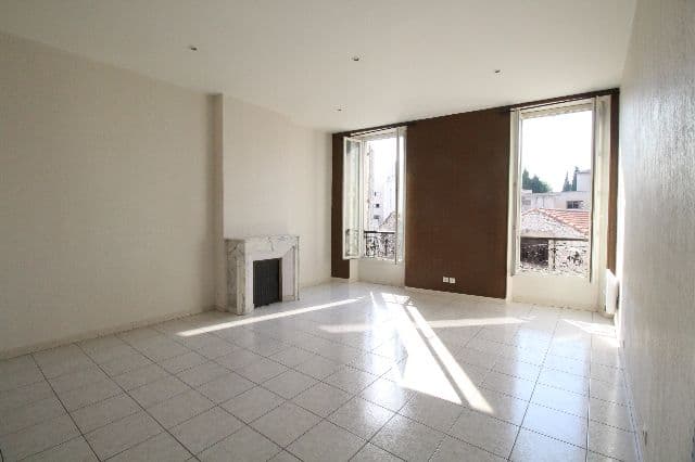 Appartement T2 à louer à MARSEILLE – photo 1