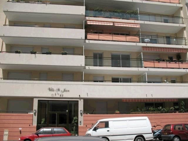 Parking/Box à louer à MARSEILLE – photo 1
