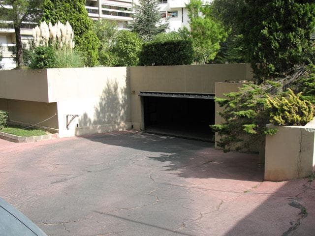 Parking/Box à louer à Marseille – photo 1