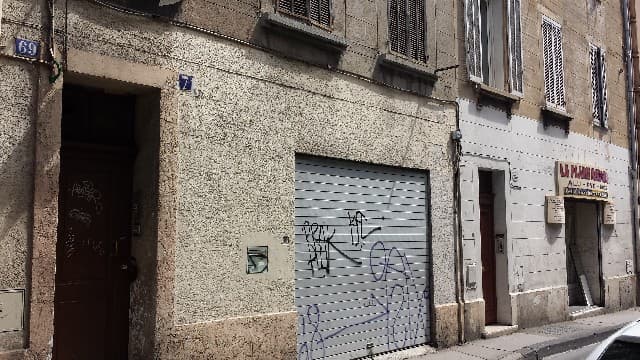 Parking/Box à louer à Marseille – photo 1