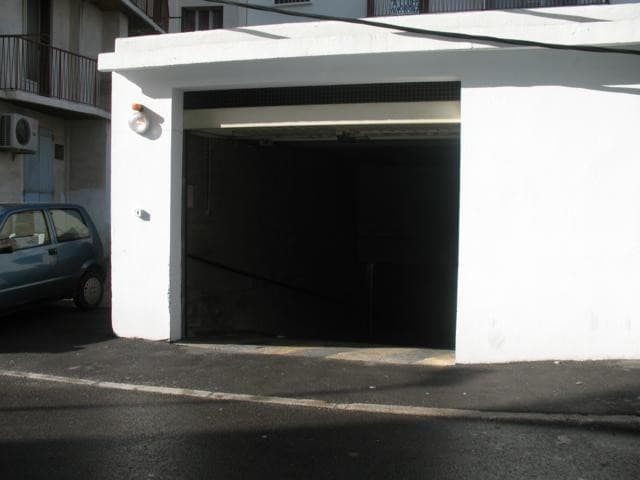 Parking/Box à louer à MARSEILLE – photo 4