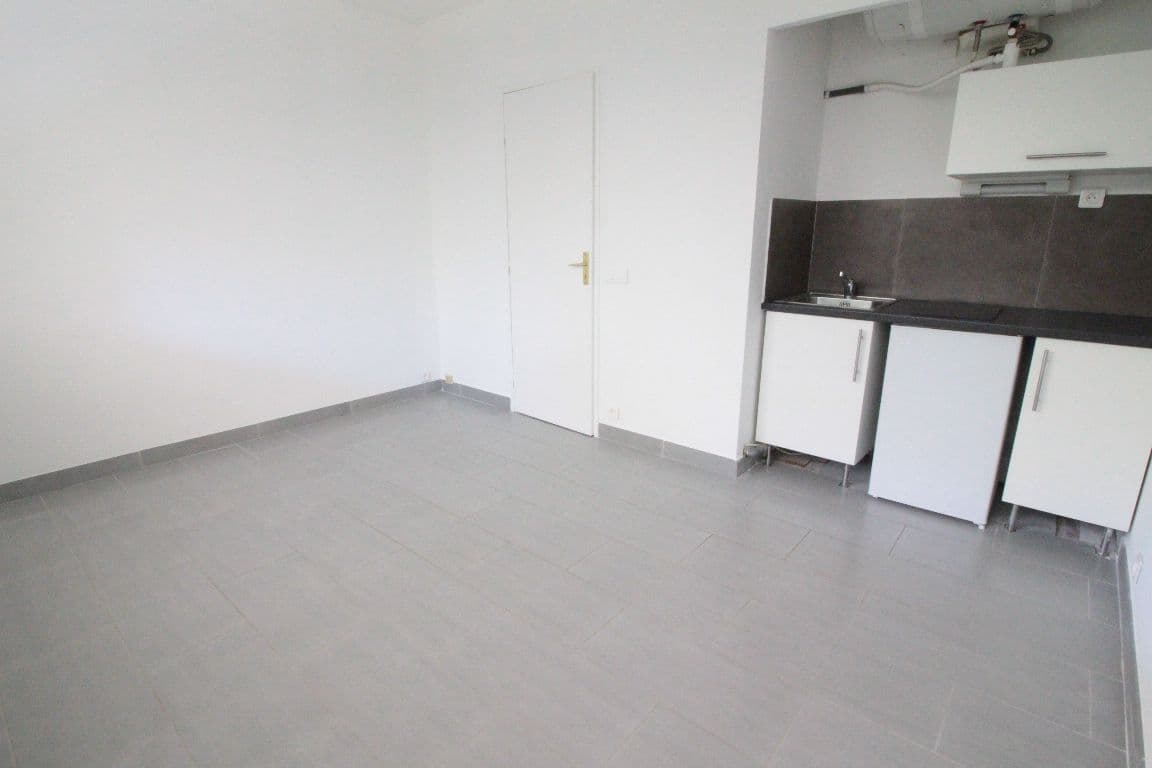 Appartement 1 pièce à louer à Marseille – photo 2