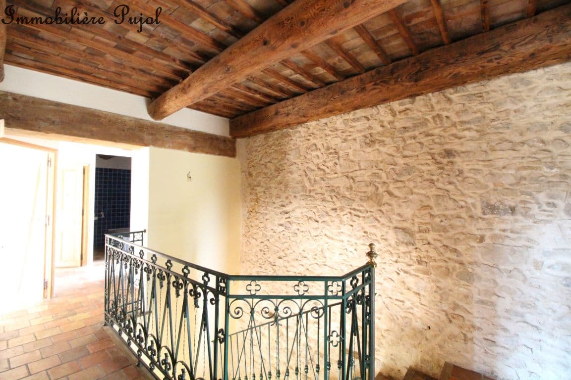 Villa 7 pièces à louer à Marseille – photo 9