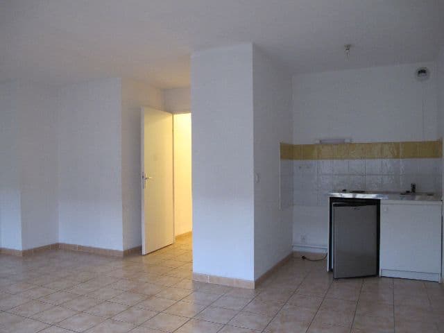 Appartement T2 à louer à Marseille – photo 3
