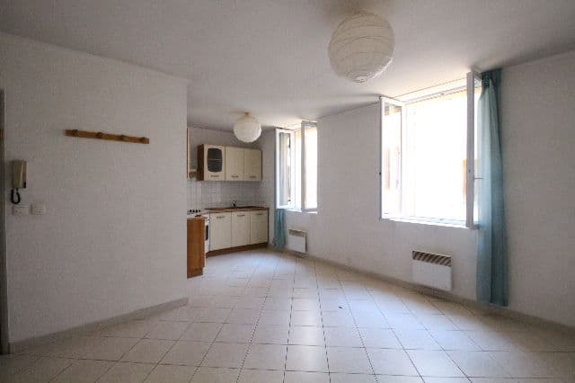 Appartement T3 à louer à Marseille – photo 2