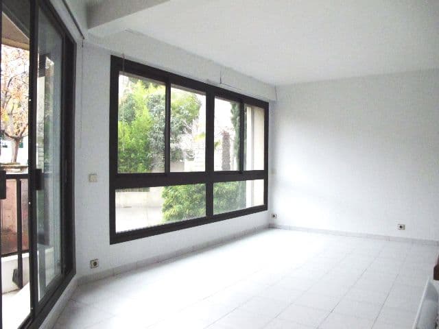 Appartement 2 pièces à louer à Marseille – photo 2
