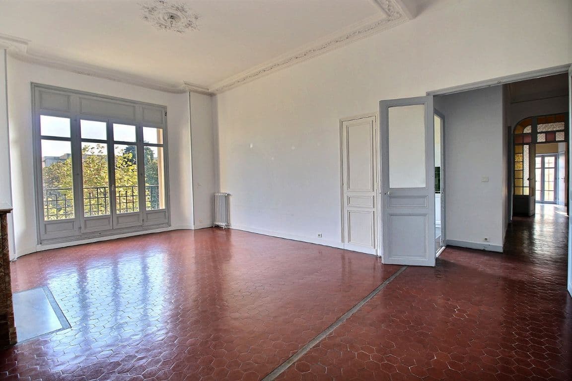 Appartement 5 pièces à louer à Marseille – photo 2