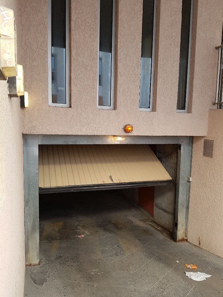 Parking/Box à louer à Marseille – photo 1
