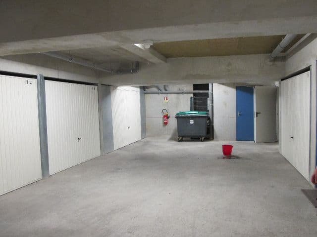 Parking/Box à louer à Marseille – photo 2