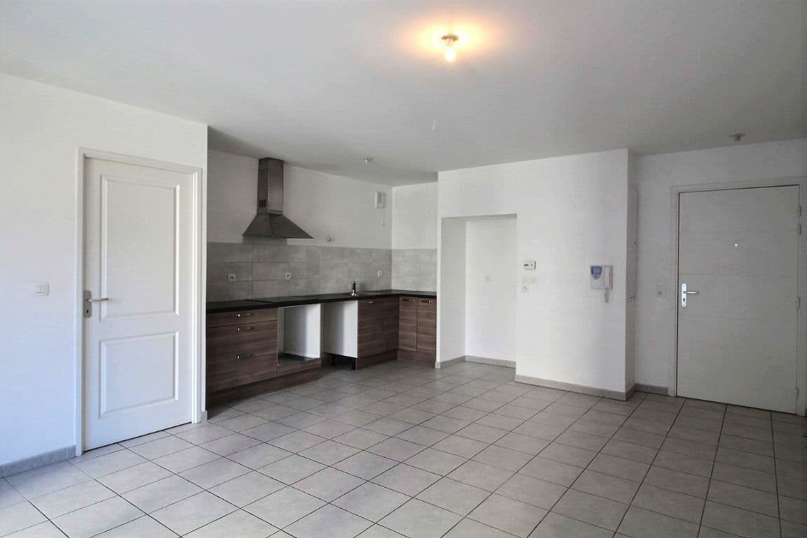 Appartement T2 à louer à MARSEILLE – photo 2