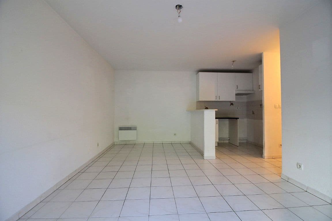 Appartement T3 à louer à MARSEILLE – photo 2