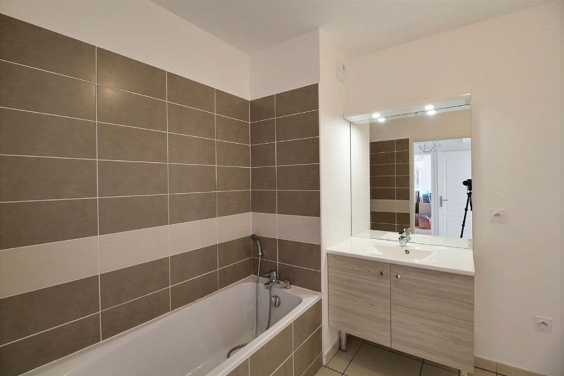 Appartement T3 à louer à Marseille – photo 8