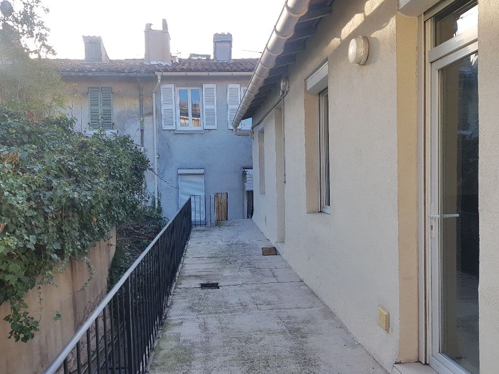 Appartement T2 à louer à Marseille – photo 2
