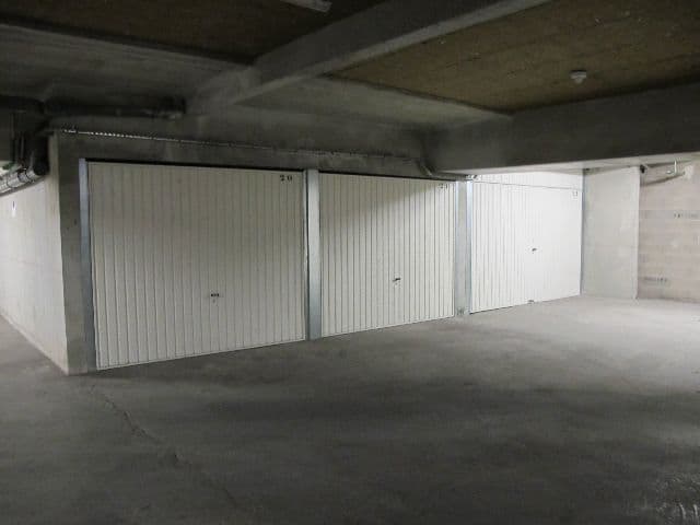 Parking/Box à louer à MARSEILLE – photo 1