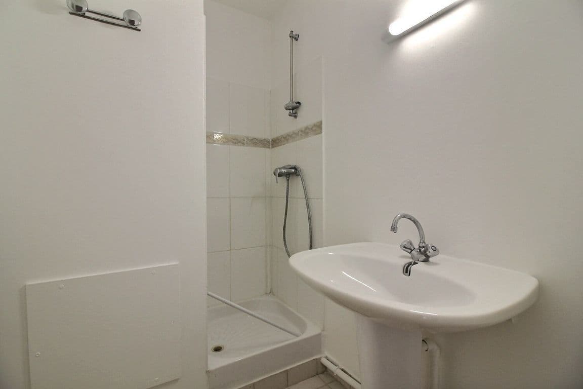 Appartement T4 à louer à MARSEILLE – photo 9