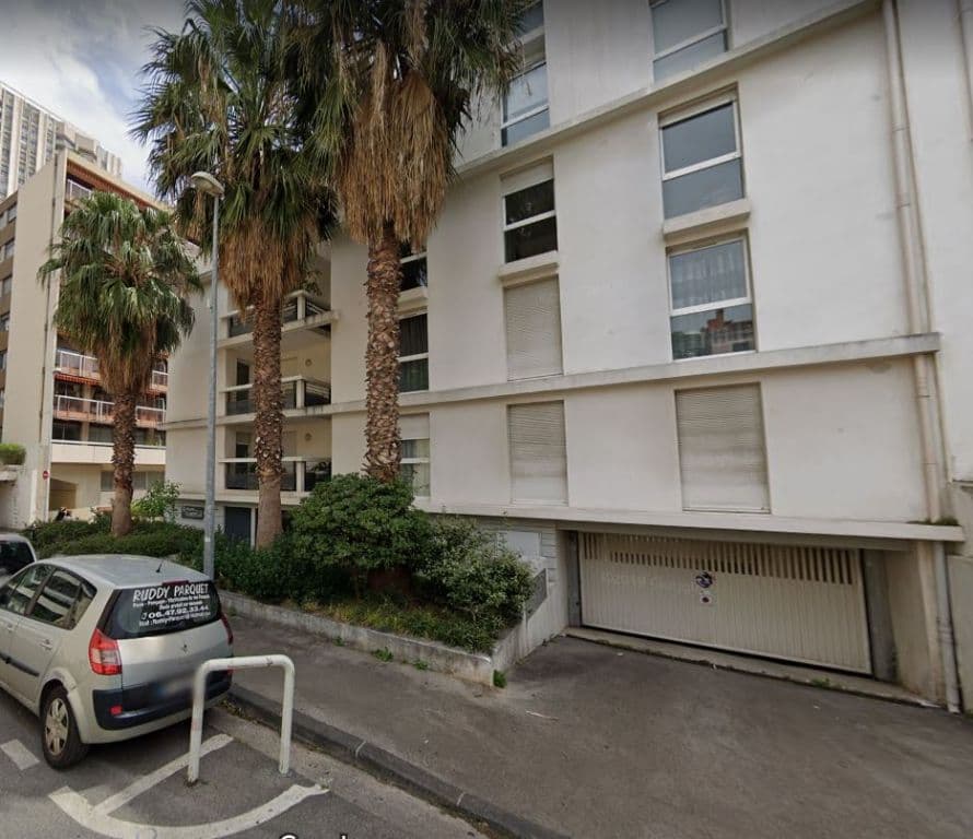 Parking/Box à louer à MARSEILLE – photo 1