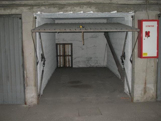 Parking/Box à louer à MARSEILLE – photo 1