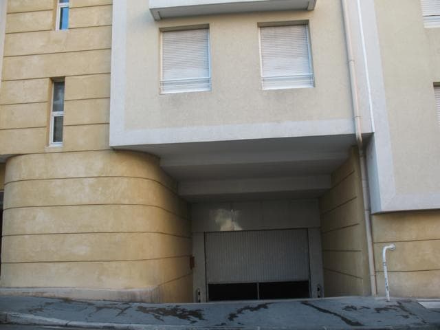 Parking/Box à louer à Marseille – photo 2