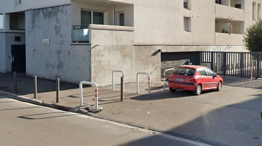 Parking/Box à louer à MARSEILLE – photo 1