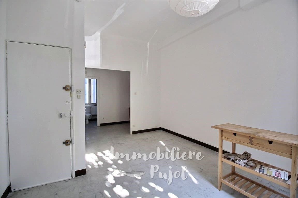 Appartement T1 à louer à MARSEILLE – photo 2