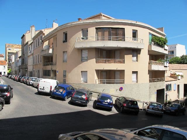 Parking/Box à louer à MARSEILLE – photo 1