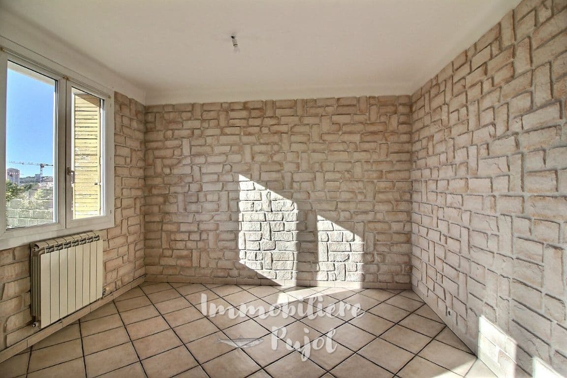 Appartement T3 à louer à MARSEILLE – photo 2