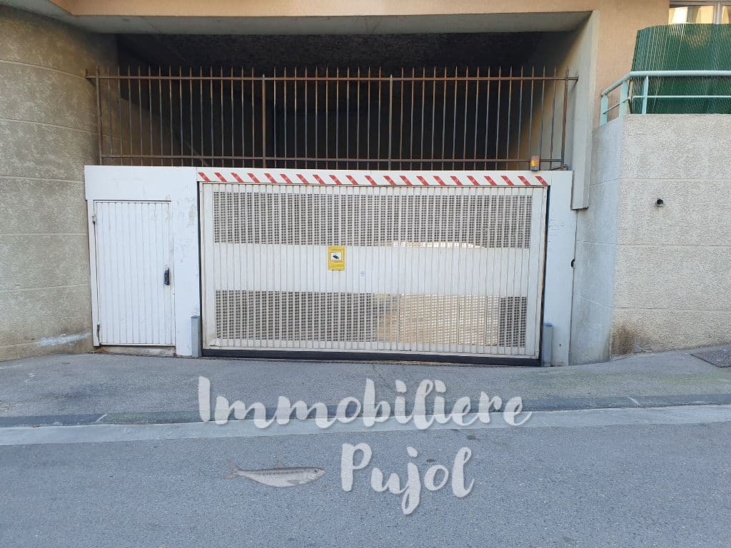 Parking/Box à louer à MARSEILLE – photo 1