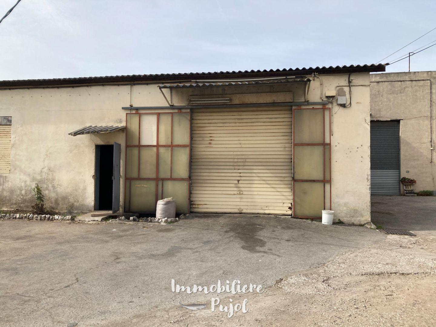 Local à louer à MARSEILLE – photo 7