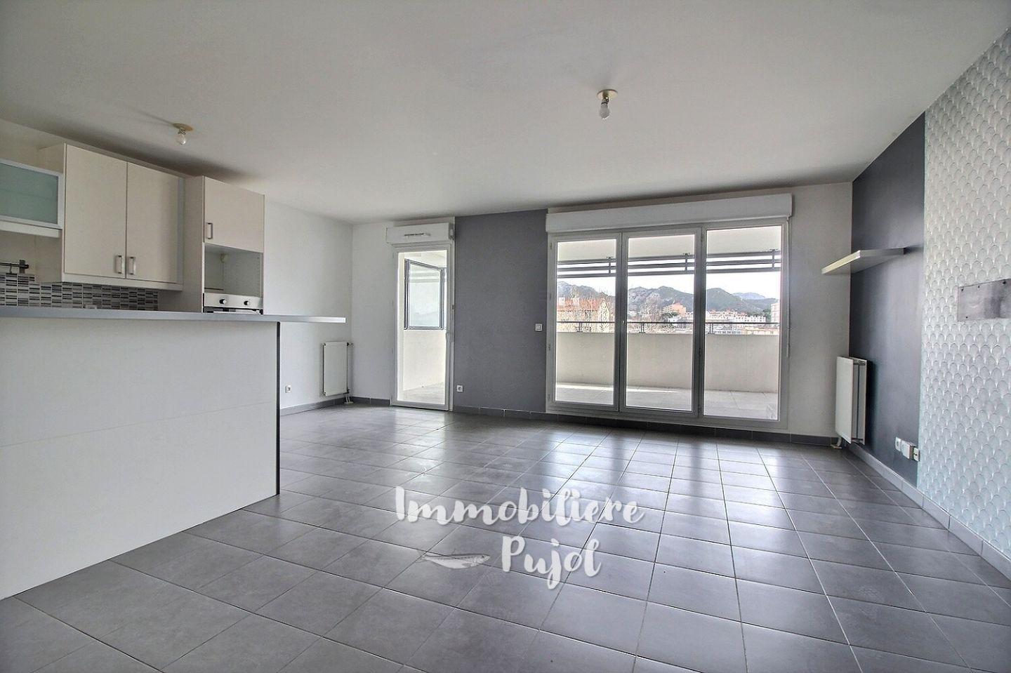 Appartement T3 à louer à MARSEILLE – photo 2