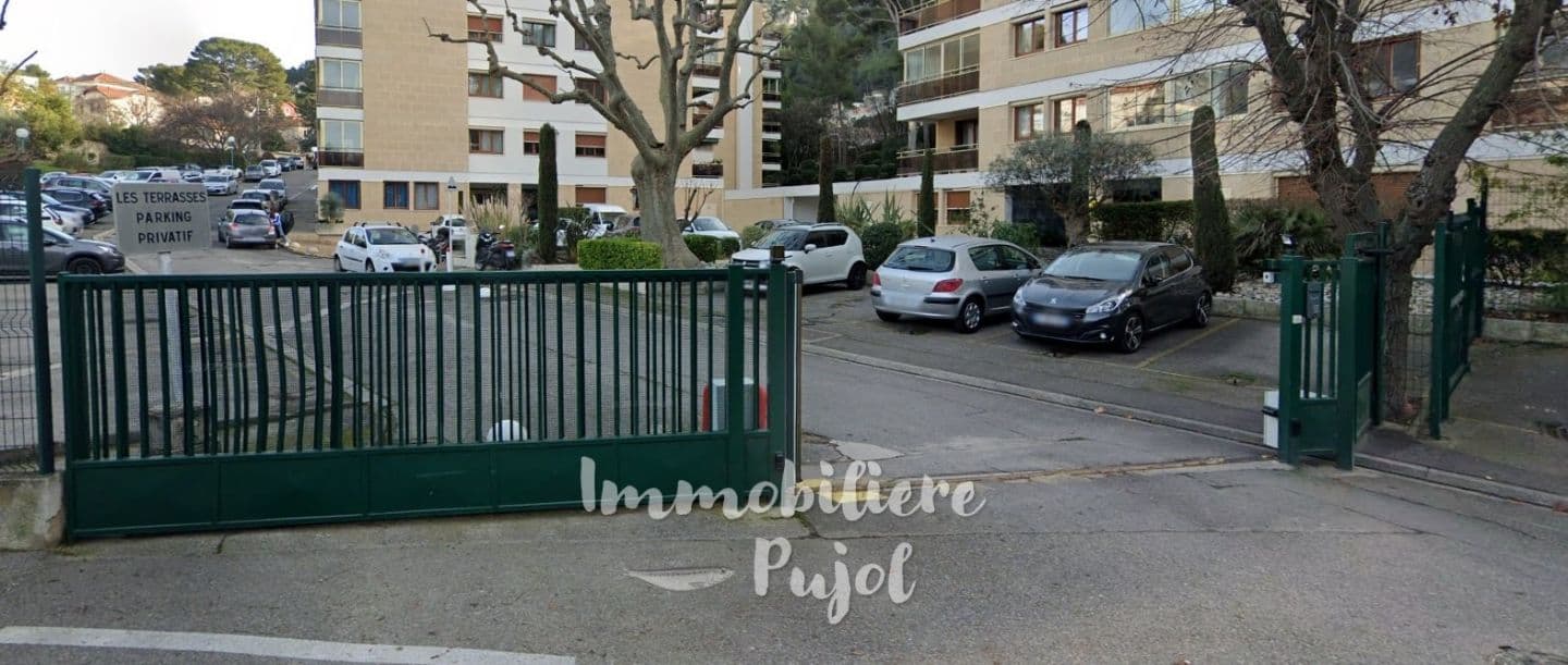 Parking/Box à louer à MARSEILLE – photo 1