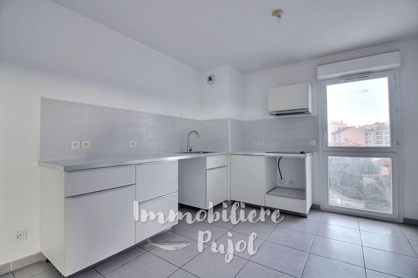 Appartement T3 à louer à MARSEILLE – photo 2