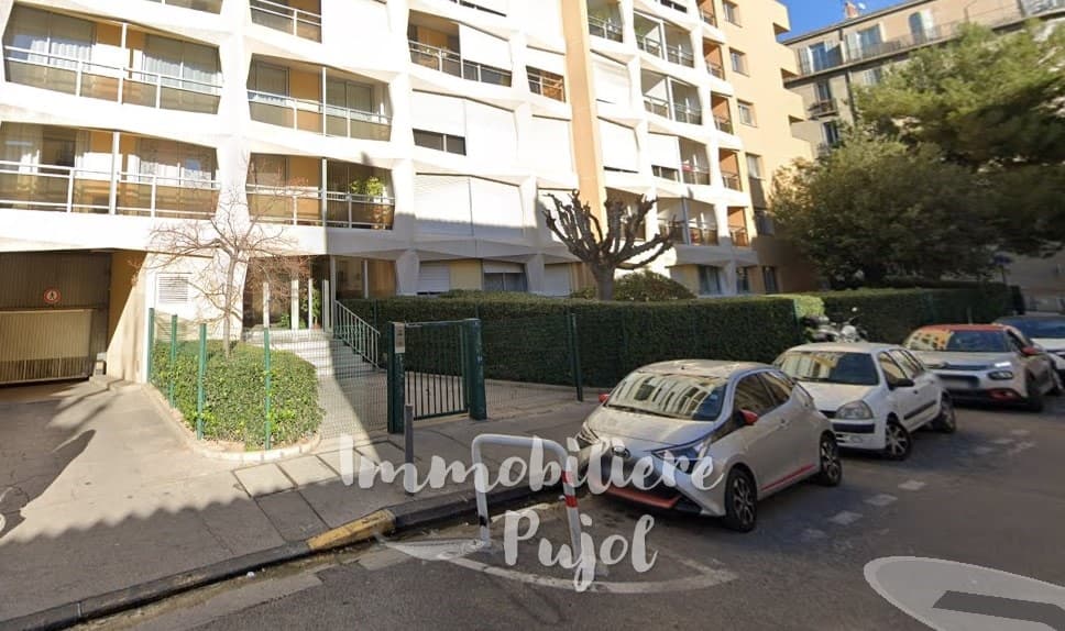 Parking/Box à louer à MARSEILLE – photo 1
