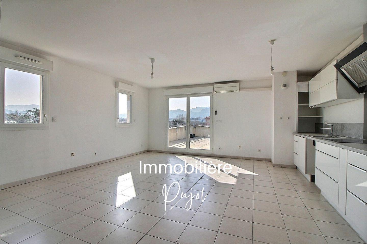 Appartement T3 à louer à MARSEILLE – photo 2