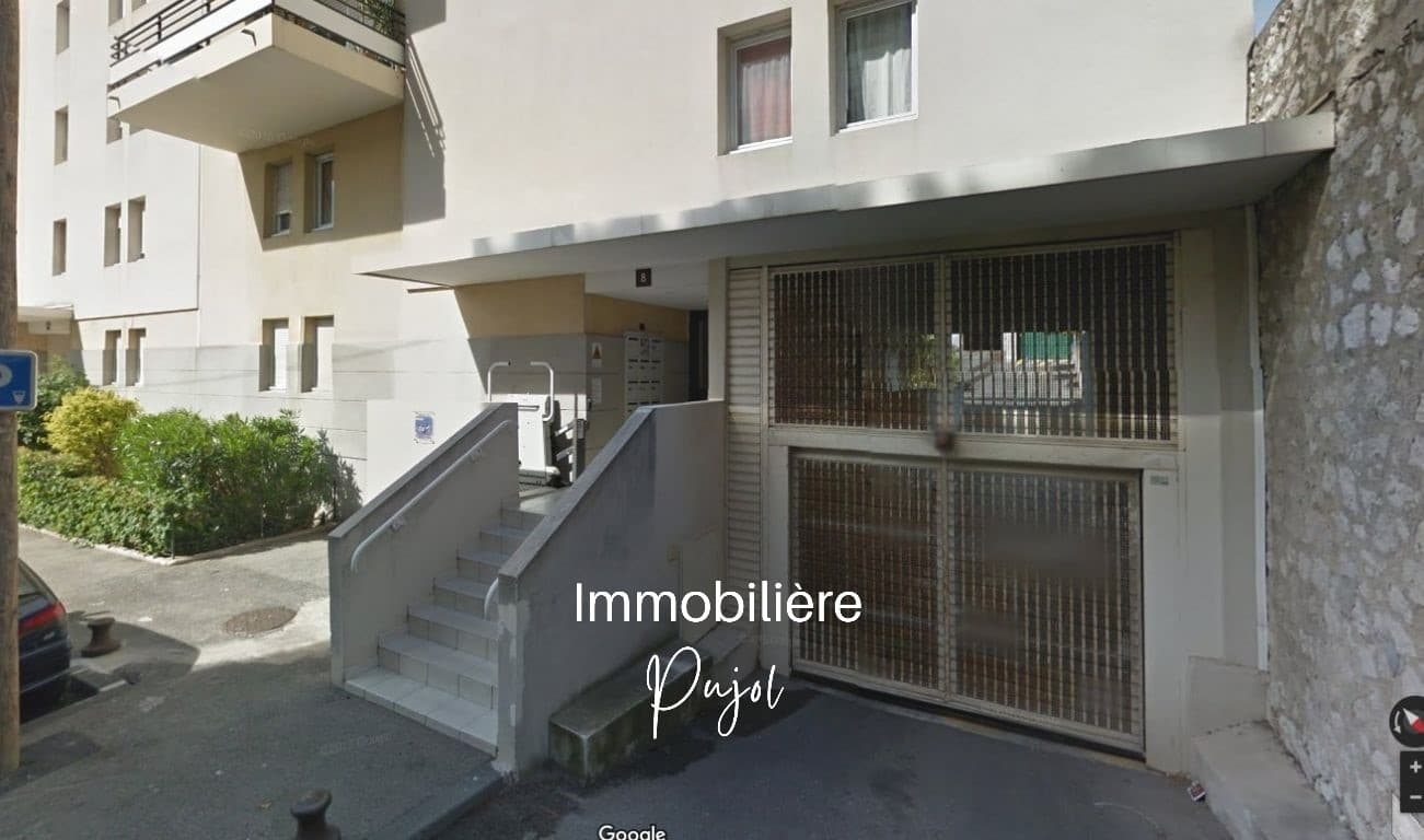 Parking/Box à louer à MARSEILLE – photo 1