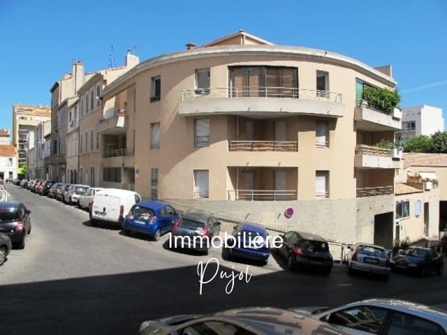 Parking/Box à louer à MARSEILLE – photo 1
