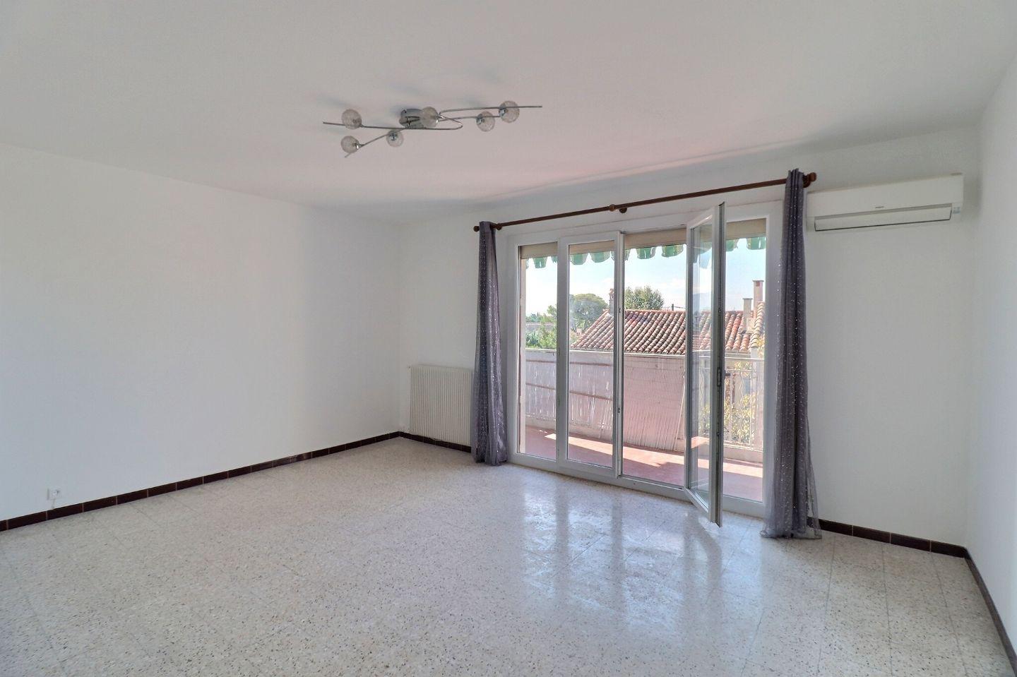 Appartement T3 à louer à MARSEILLE – photo 1