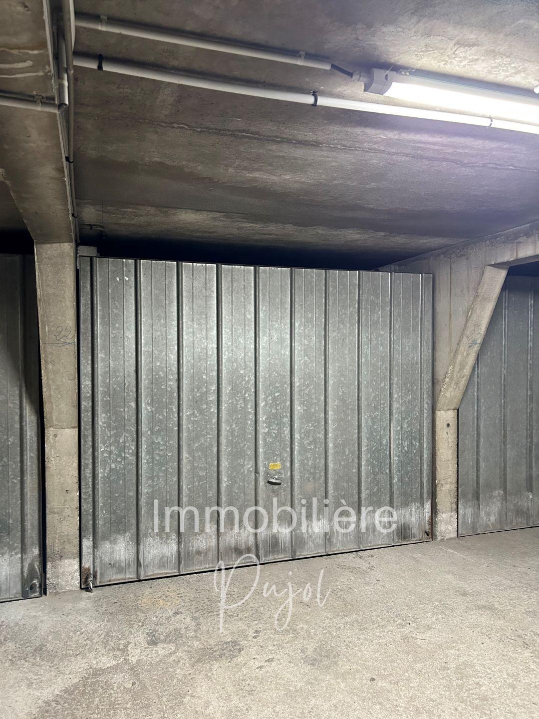 Parking/Box à louer à MARSEILLE – photo 1