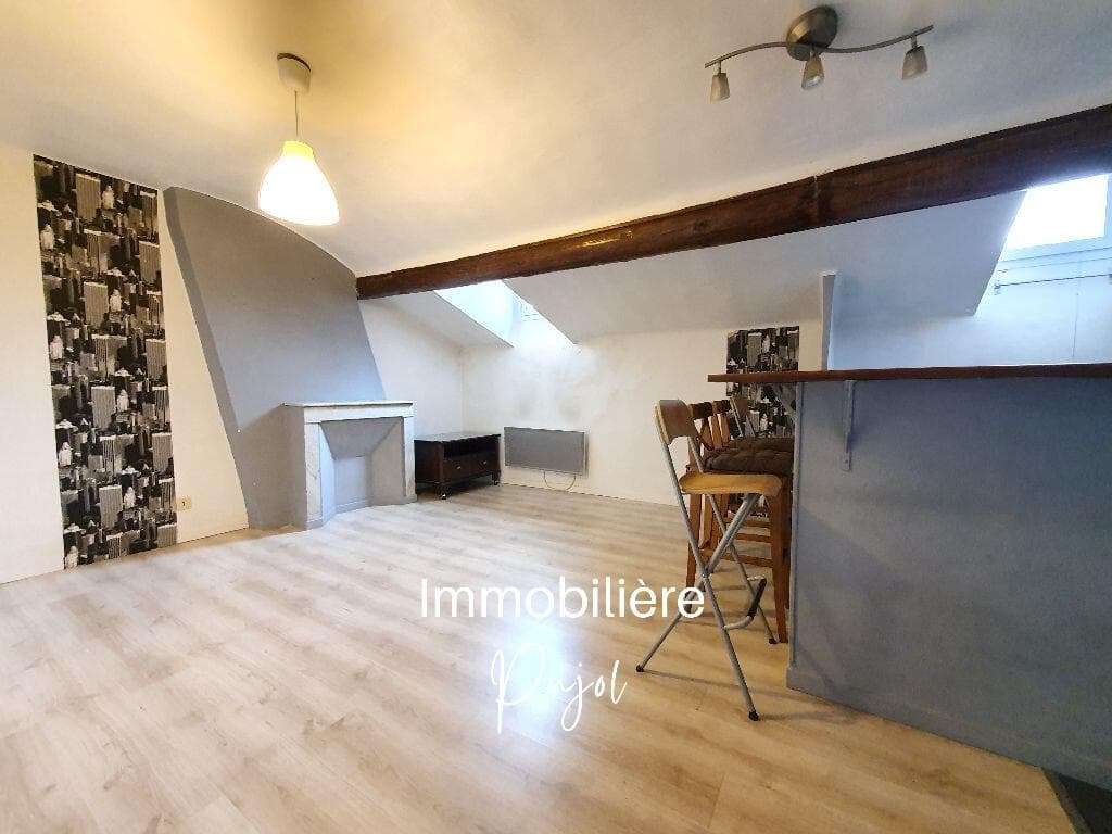 Appartement T2 à louer à Marseille 6eme Arrondissement – photo 1