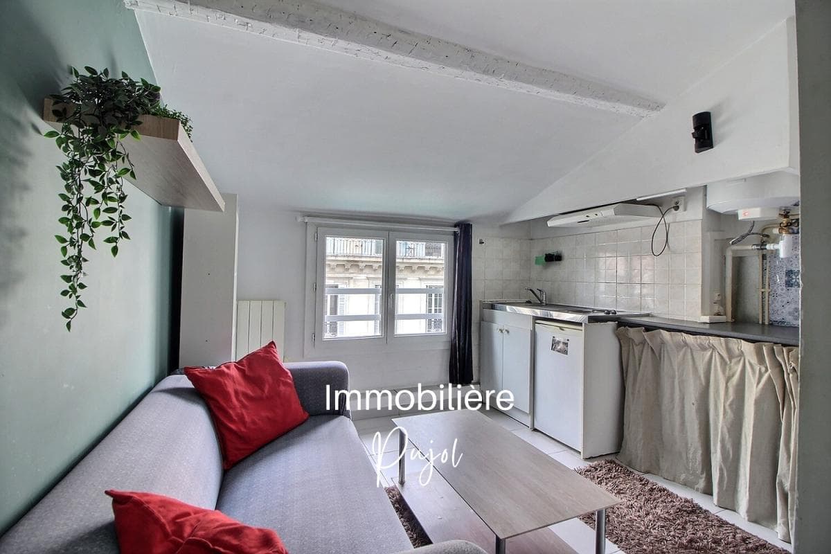 Appartement T2 à louer à Marseille 1er Arrondissement – photo 1