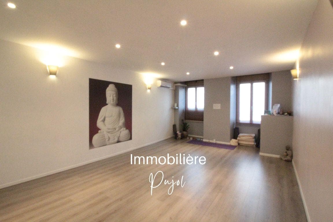 Local à louer à MARSEILLE – photo 2