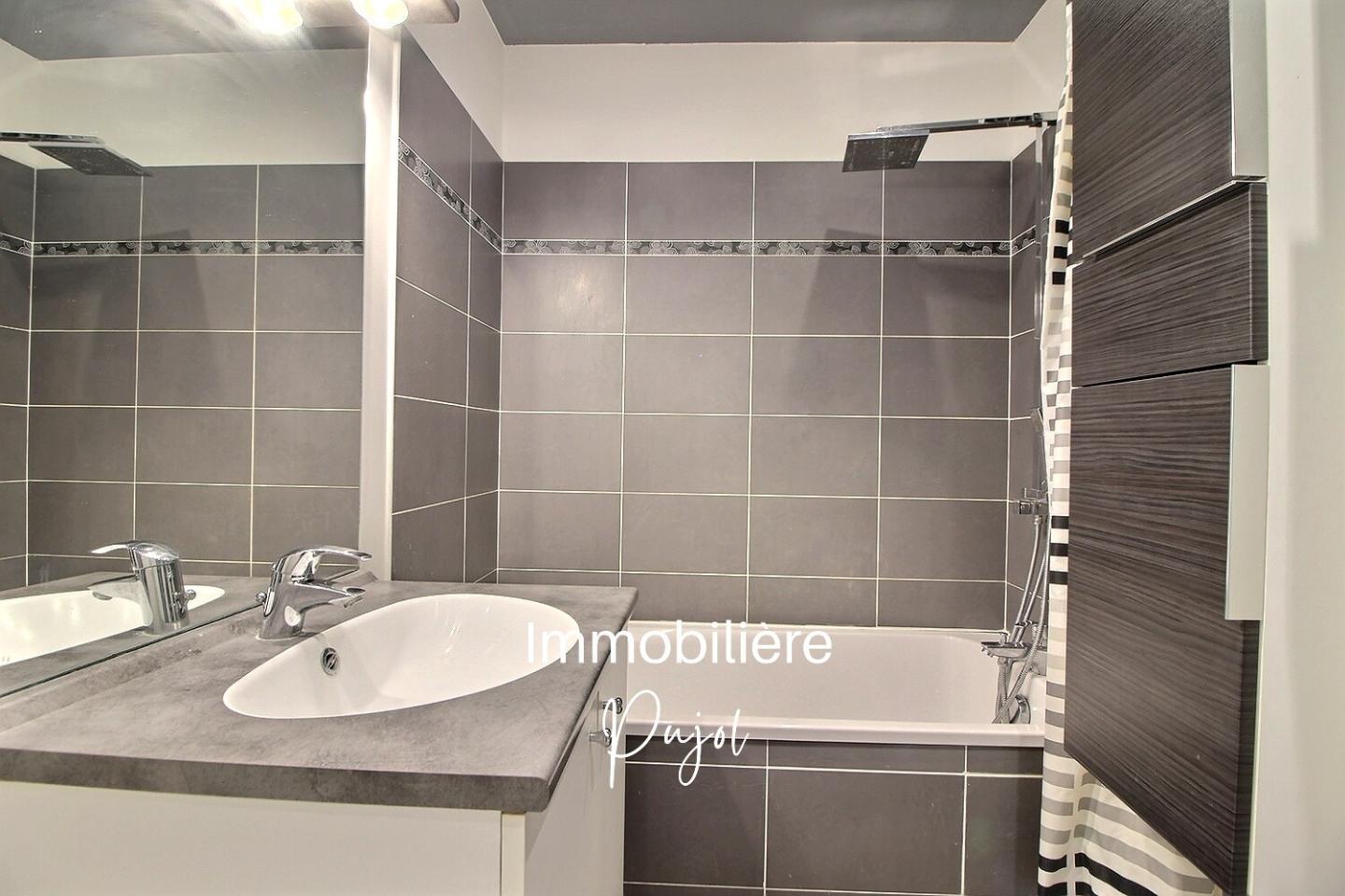Appartement T3 à louer à MARSEILLE – photo 9