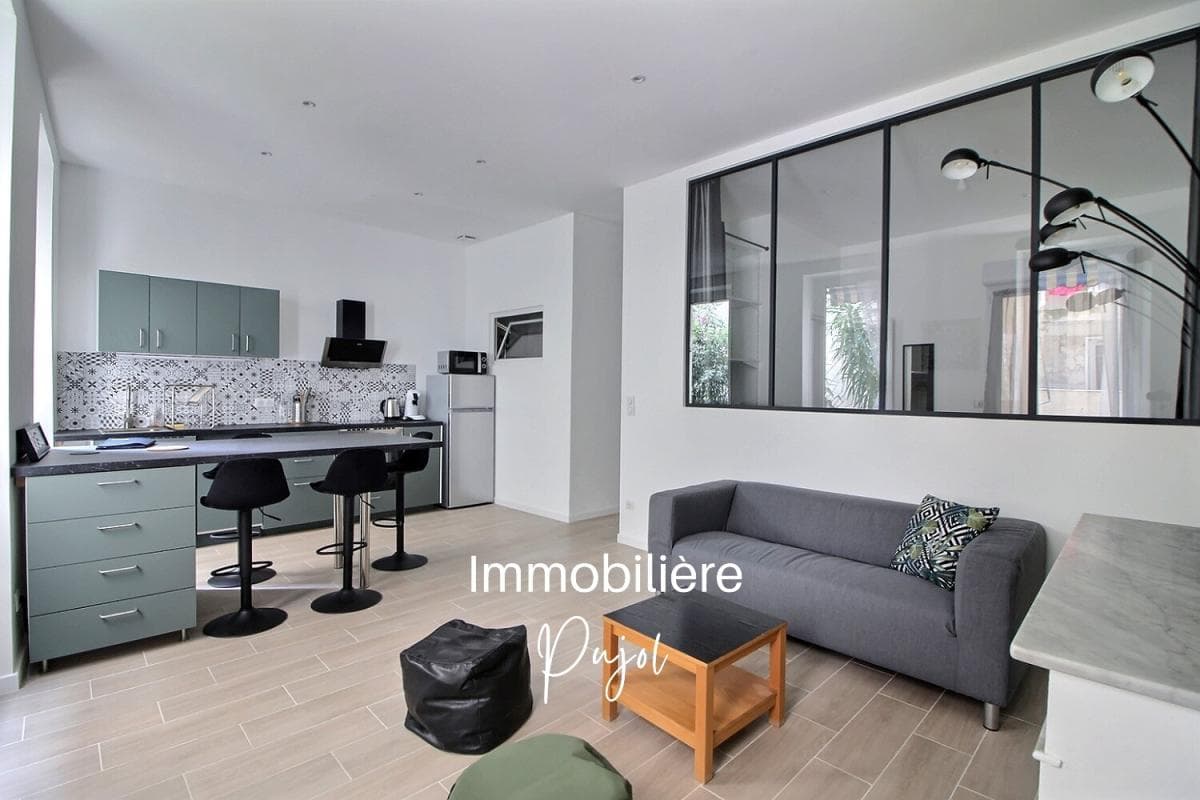 Appartement T2 à louer à Marseille 5eme Arrondissement – photo 1