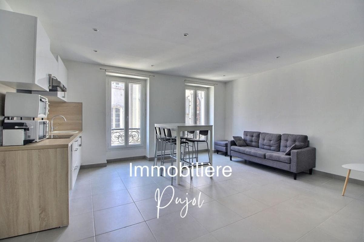 Appartement T2 à louer à Marseille 1er Arrondissement – photo 1