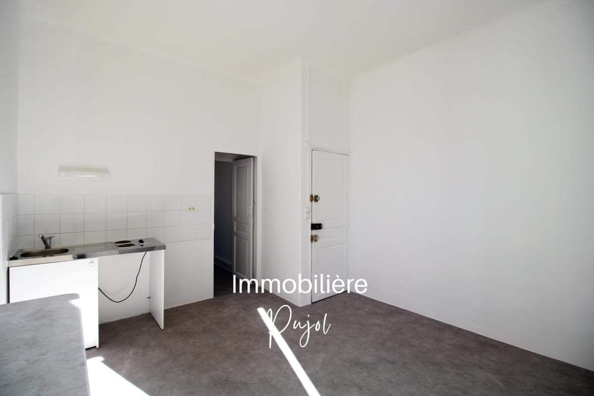Appartement T2 à louer à Marseille 9eme Arrondissement – photo 1