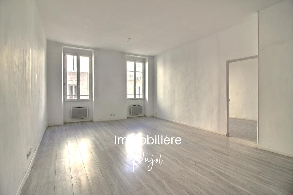 Appartement T3 à louer à Marseille 1er Arrondissement – photo 1