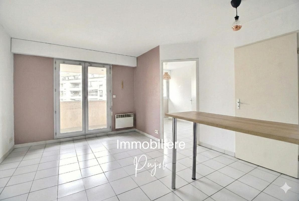 Appartement T2 à louer à Marseille 6eme Arrondissement – photo 1
