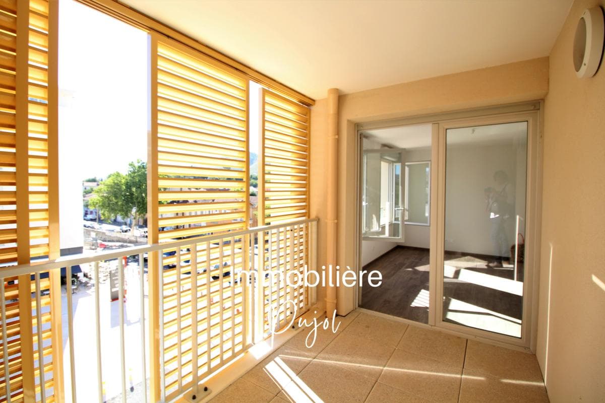 Appartement T3 à louer à Marseille 10eme Arrondissement – photo 1